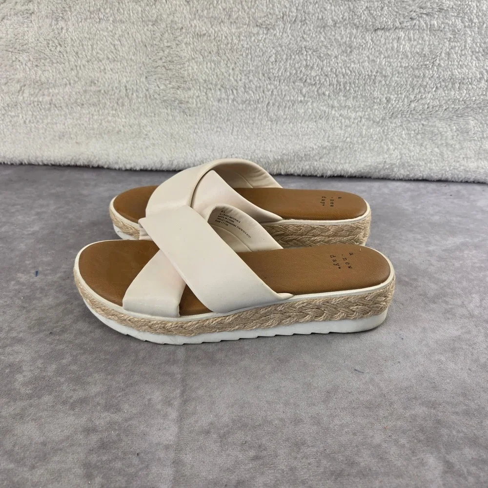 A New Day Womens Cream Crisscross Espadrille Platform Slide Sandals 6.5